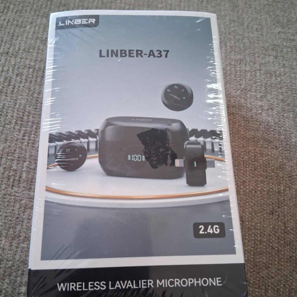 Green Linber A37 2.4gb Lavalier Wireless Microphone, Noise Cancelling Magnetic